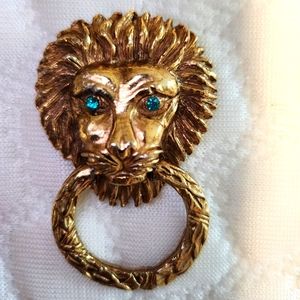 Lion Brooch